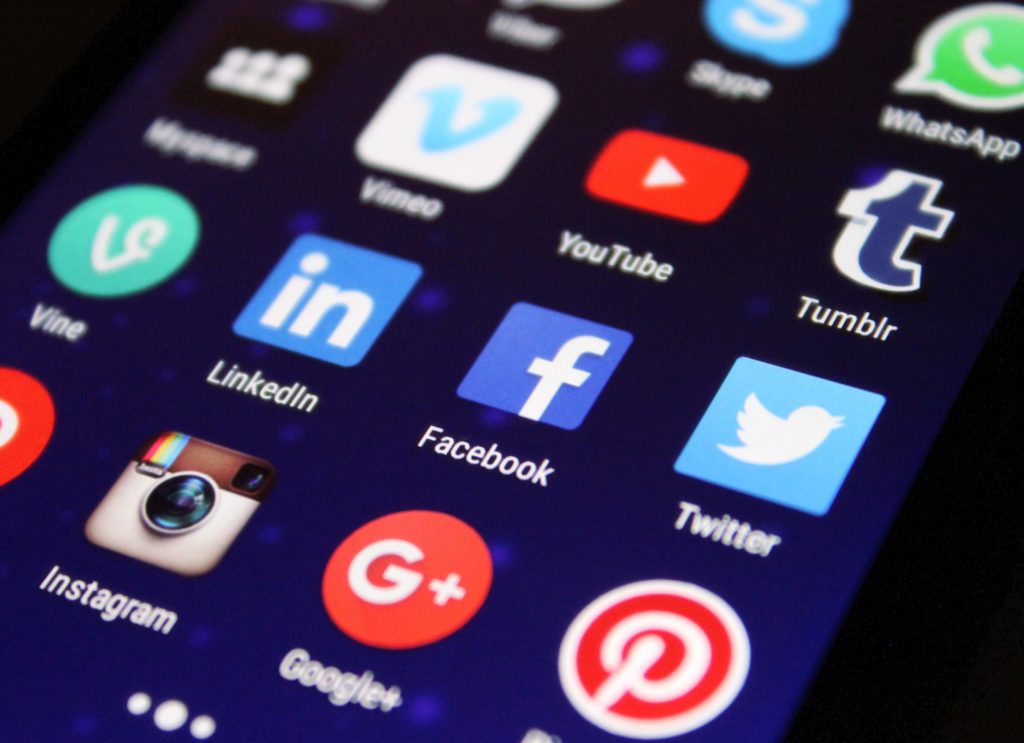 Social Media tabs